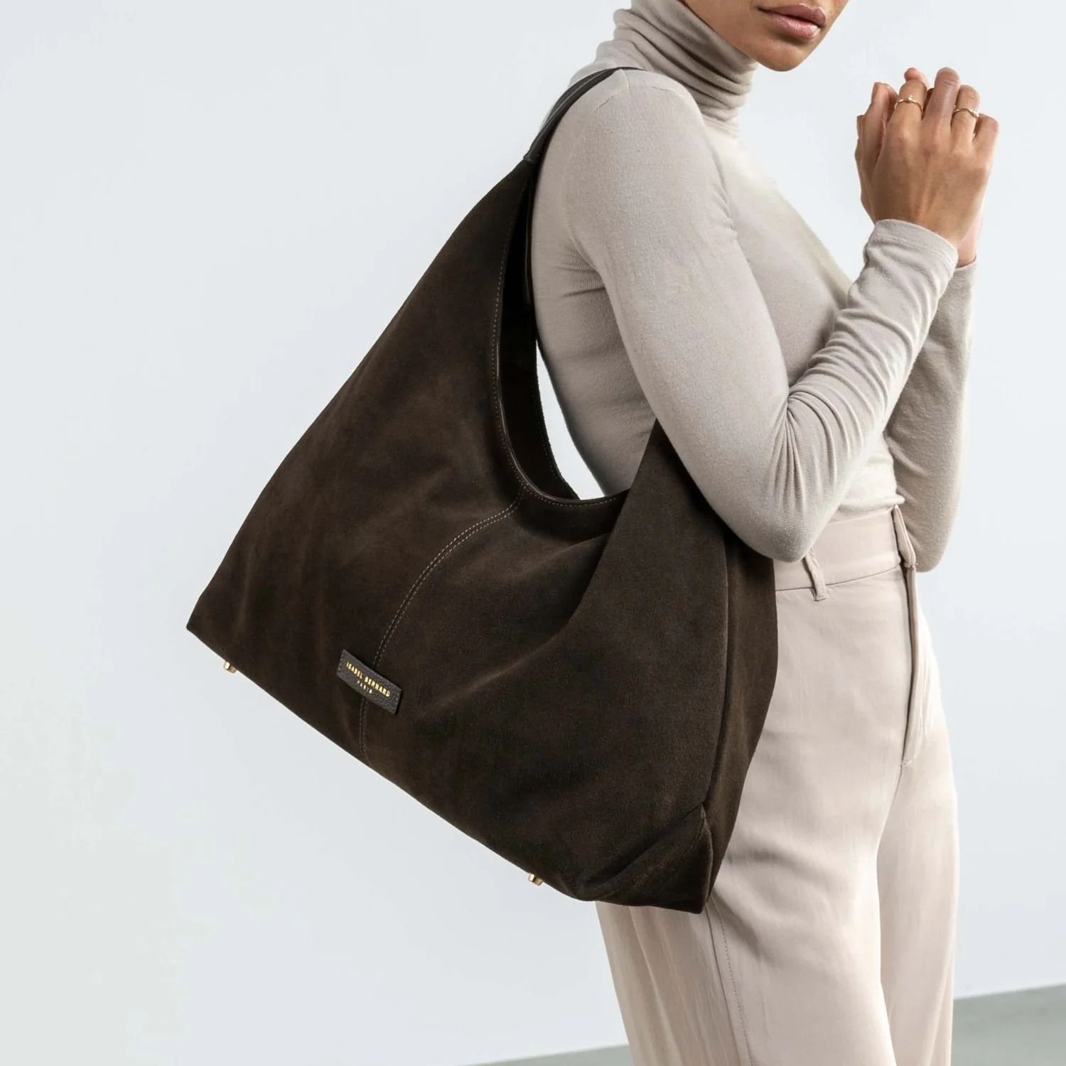 Isabel Bernard Honoré Grace dark brown suede shoulder bag IB25093-131 - Image 2