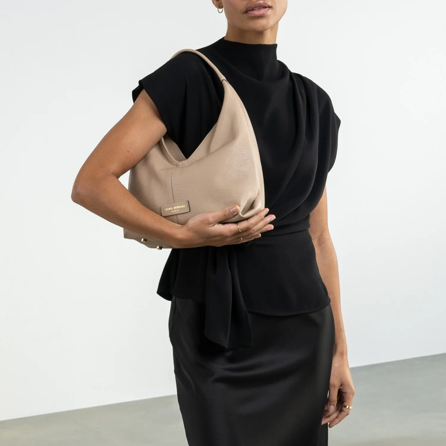Isabel Bernard Honoré Grace mini taupe calfskin leather handbag IB21132-078 - Image 3