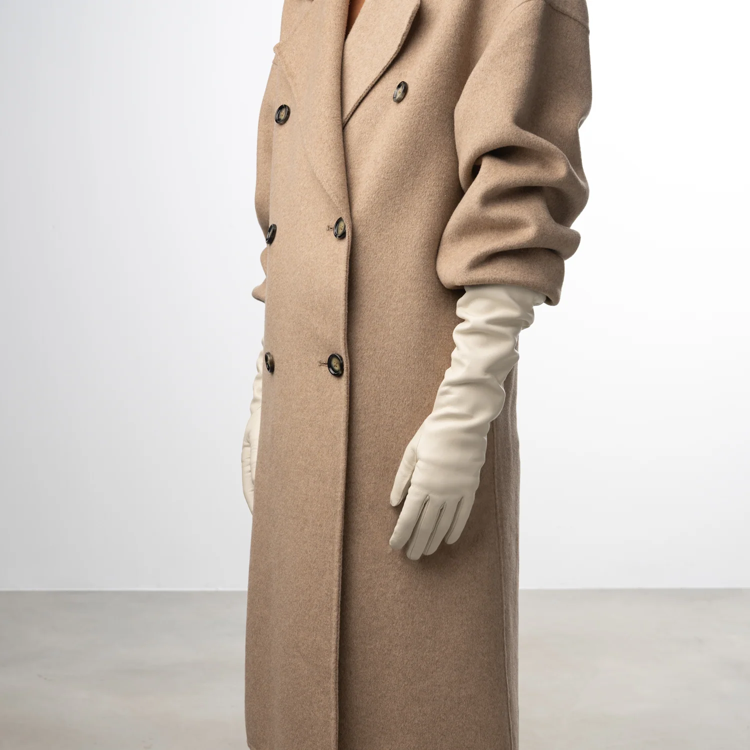 Isabel Bernard Honoré Ines cream goatskin leather gloves IB67005-372-7 - Image 3
