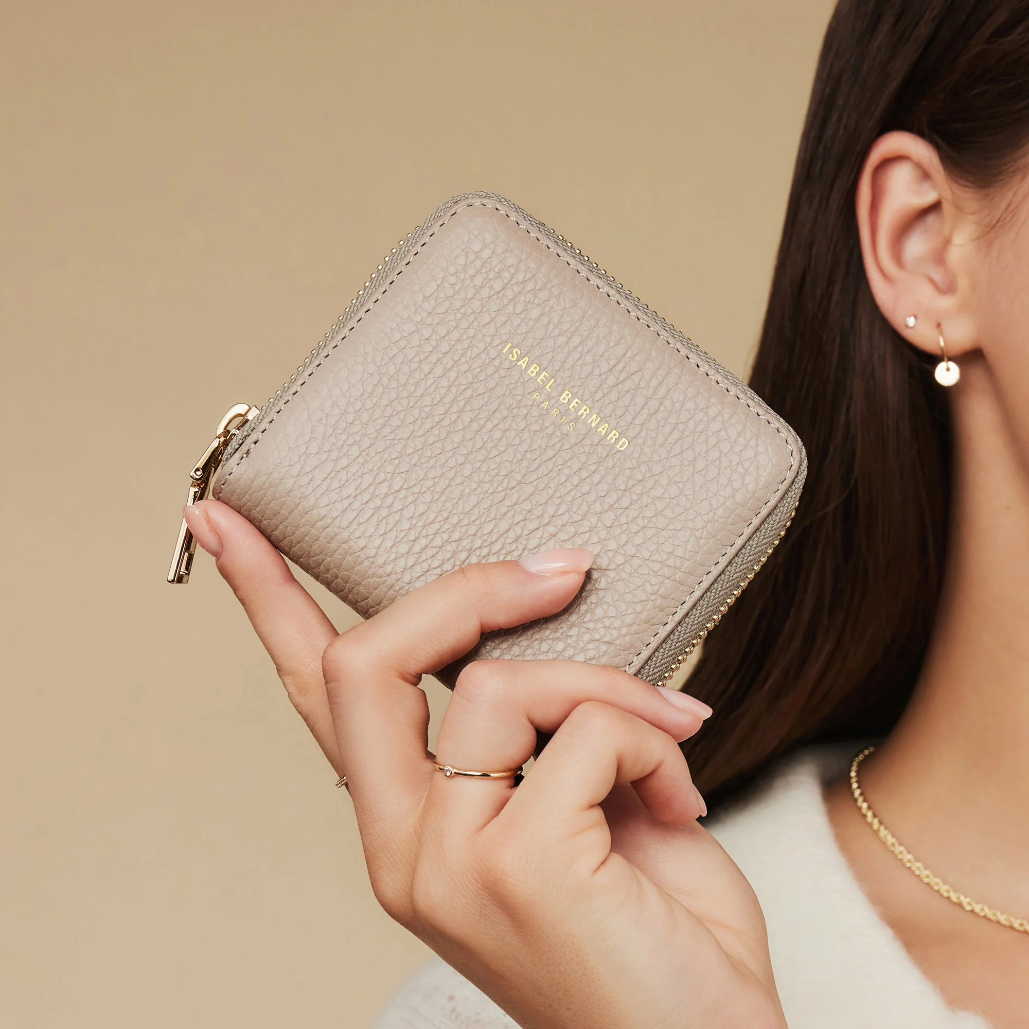 Isabel Bernard Honoré Jules Taupe Leather Zip Wallet made of Calfskin IB23018 - Image 3