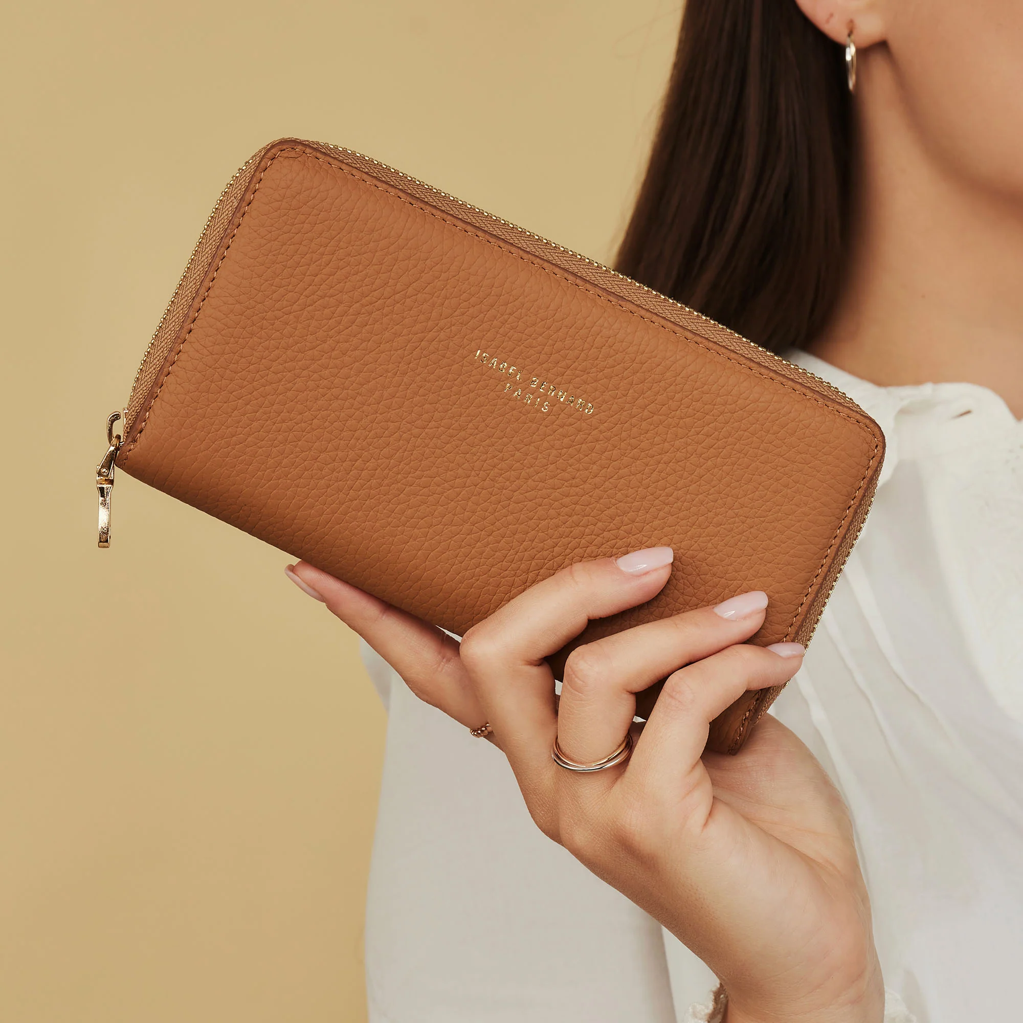 Isabel Bernard Honoré Léa Camel Calfskin Zip Wallet IB23023 - Image 2