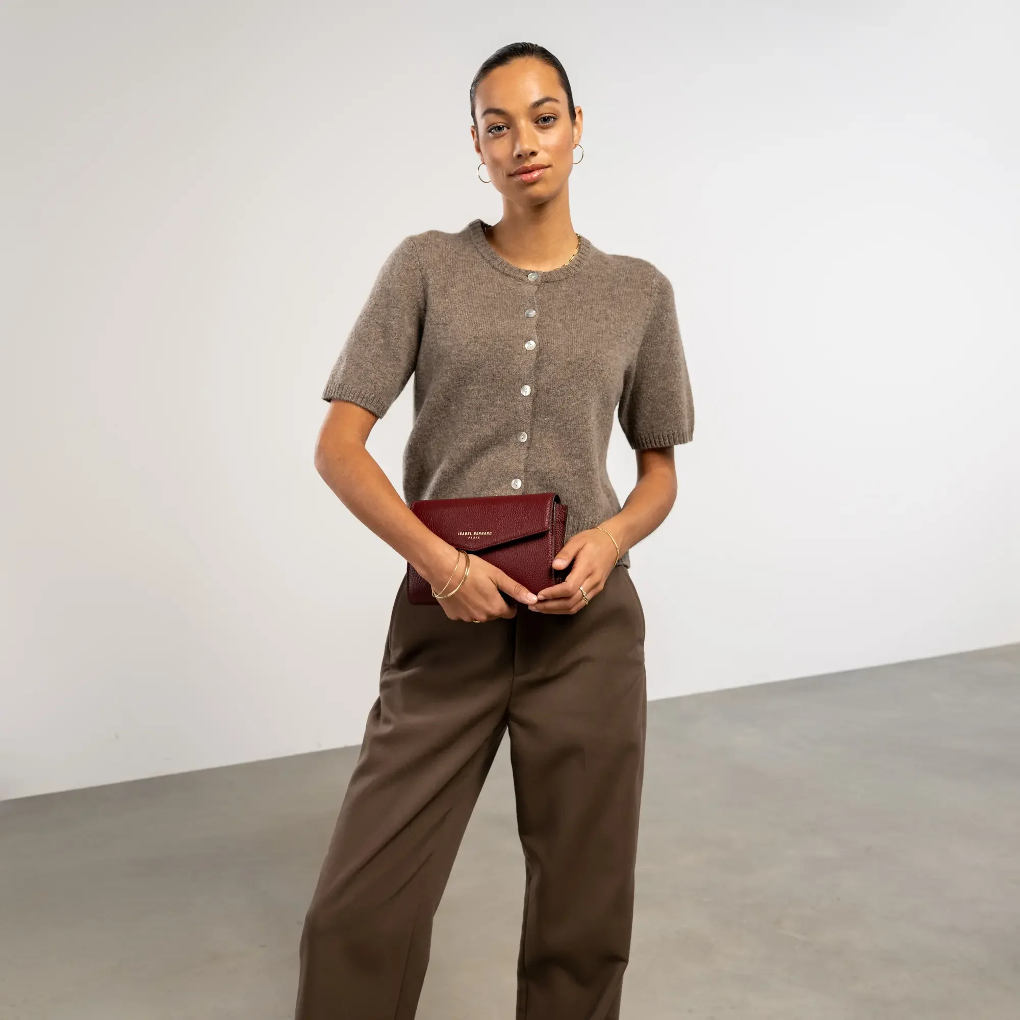 Isabel Bernard Honoré Lina Bordeaux Red Clutch With Detachable Shoulder Chain IB21135-052 - Image 2