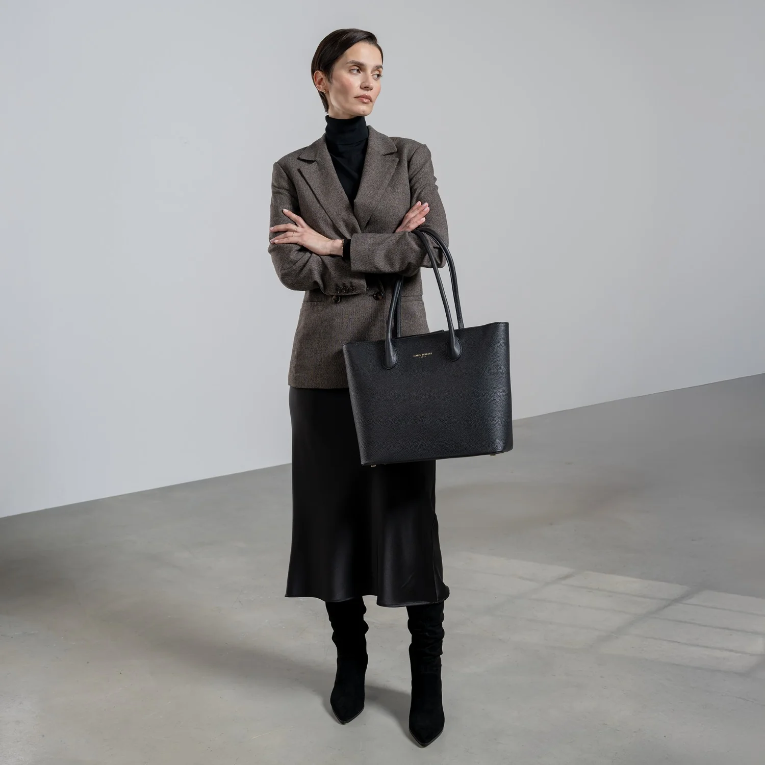 Isabel Bernard Honoré Lysanne Black Calfskin Shopper IB25022 - Image 3