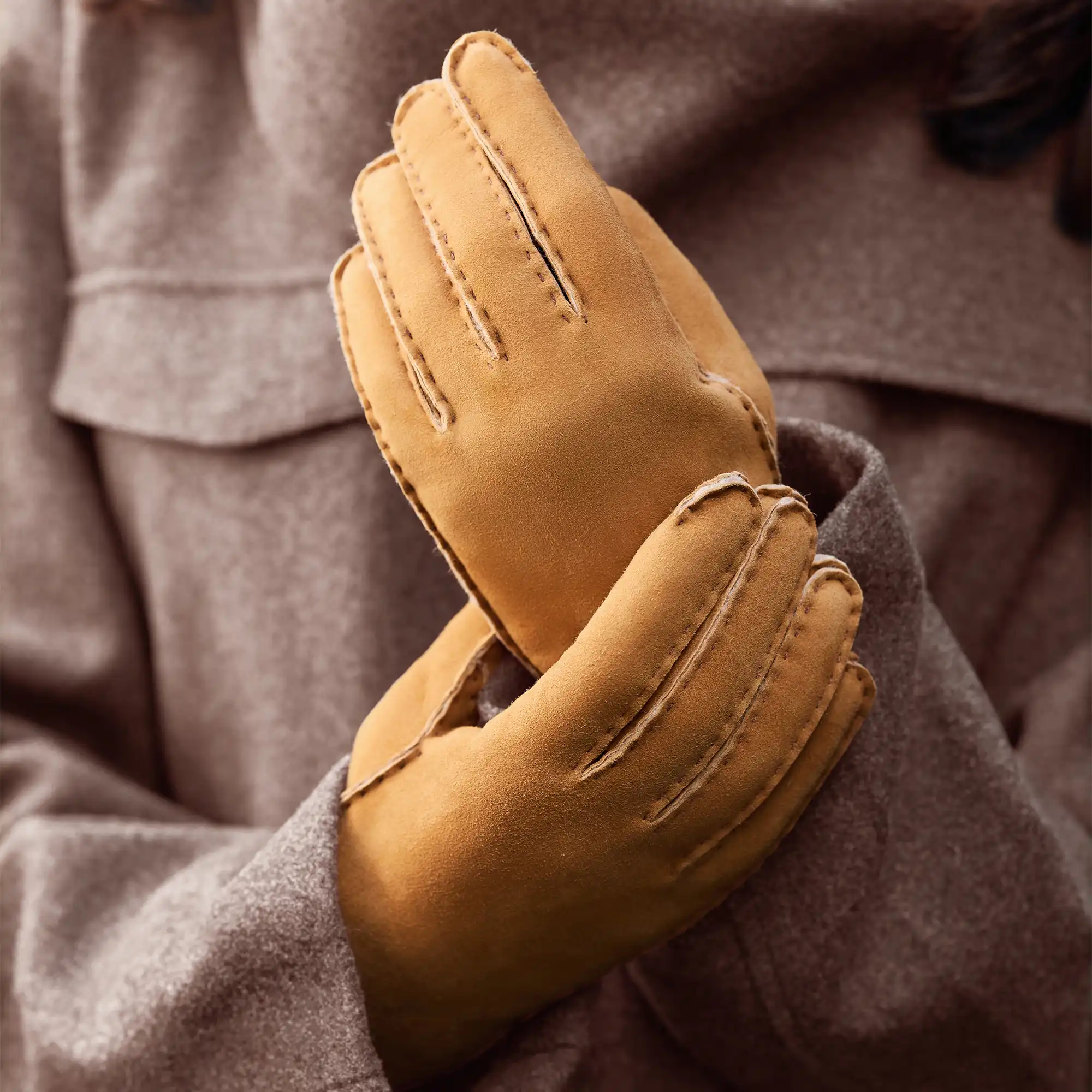 Isabel Bernard Honoré Zenia Cognac Lambskin Gloves IB67003-336-7 - Image 2