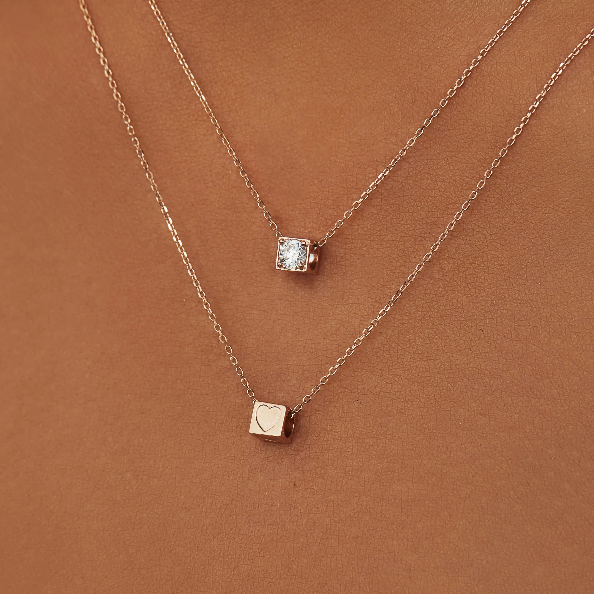 Isabel Bernard La Concorde Felie 14 Carat Rosegold cube Charm IB350049 - Image 2