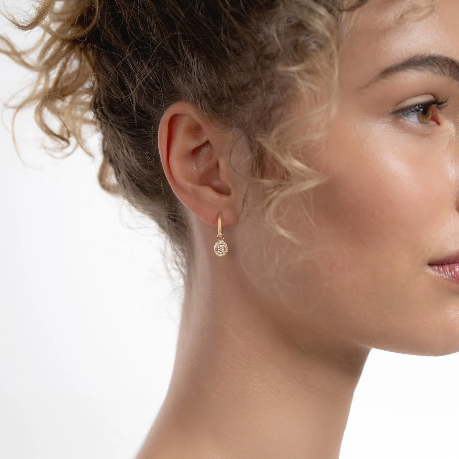 Isabel Bernard Le Marais Anne 14 Karat Gold Hoop Earrings With Zirconia Stone IB360291 - Image 3