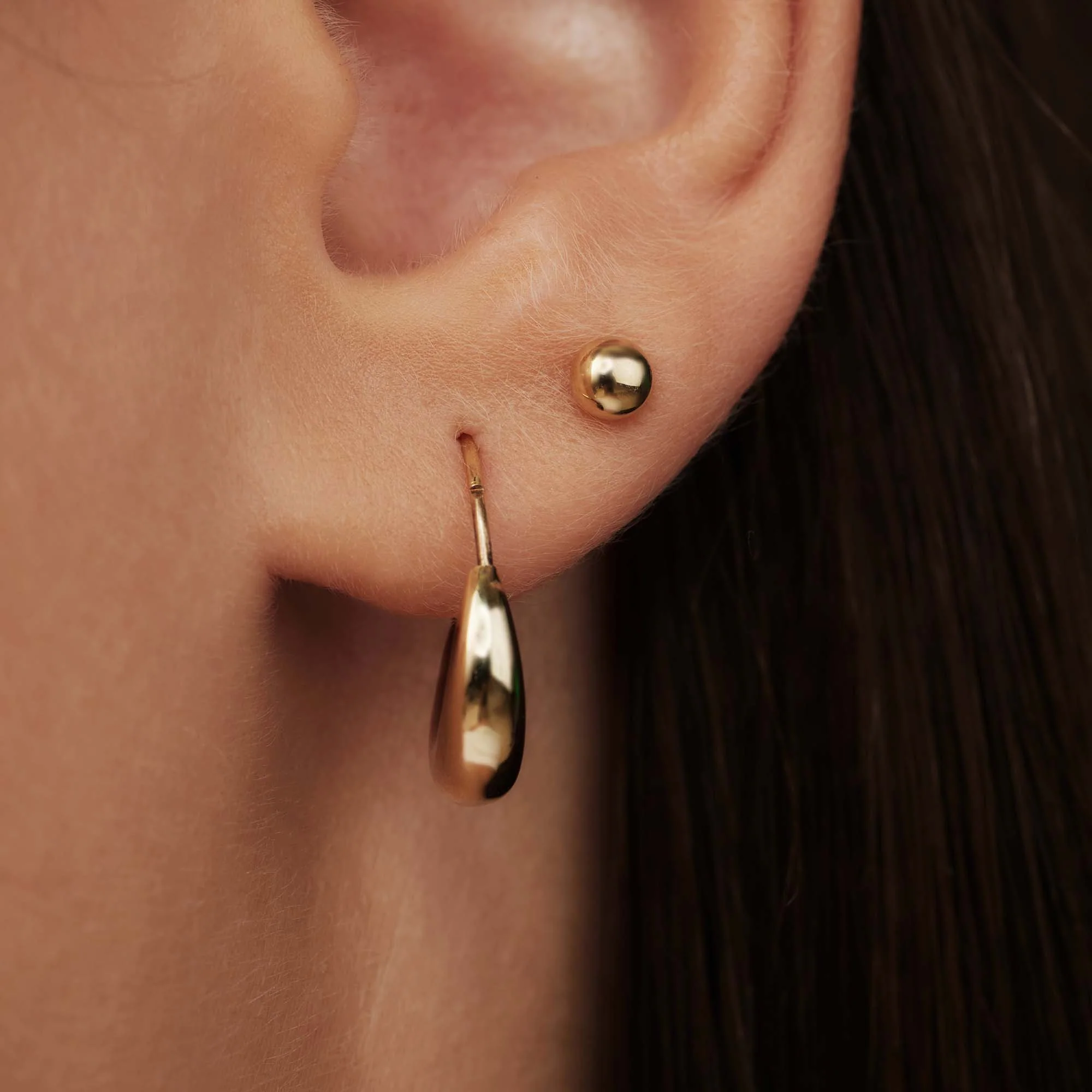 Isabel Bernard Le Marais Nadie 14 Carat Golden Ear Studs IB360035 - Image 3
