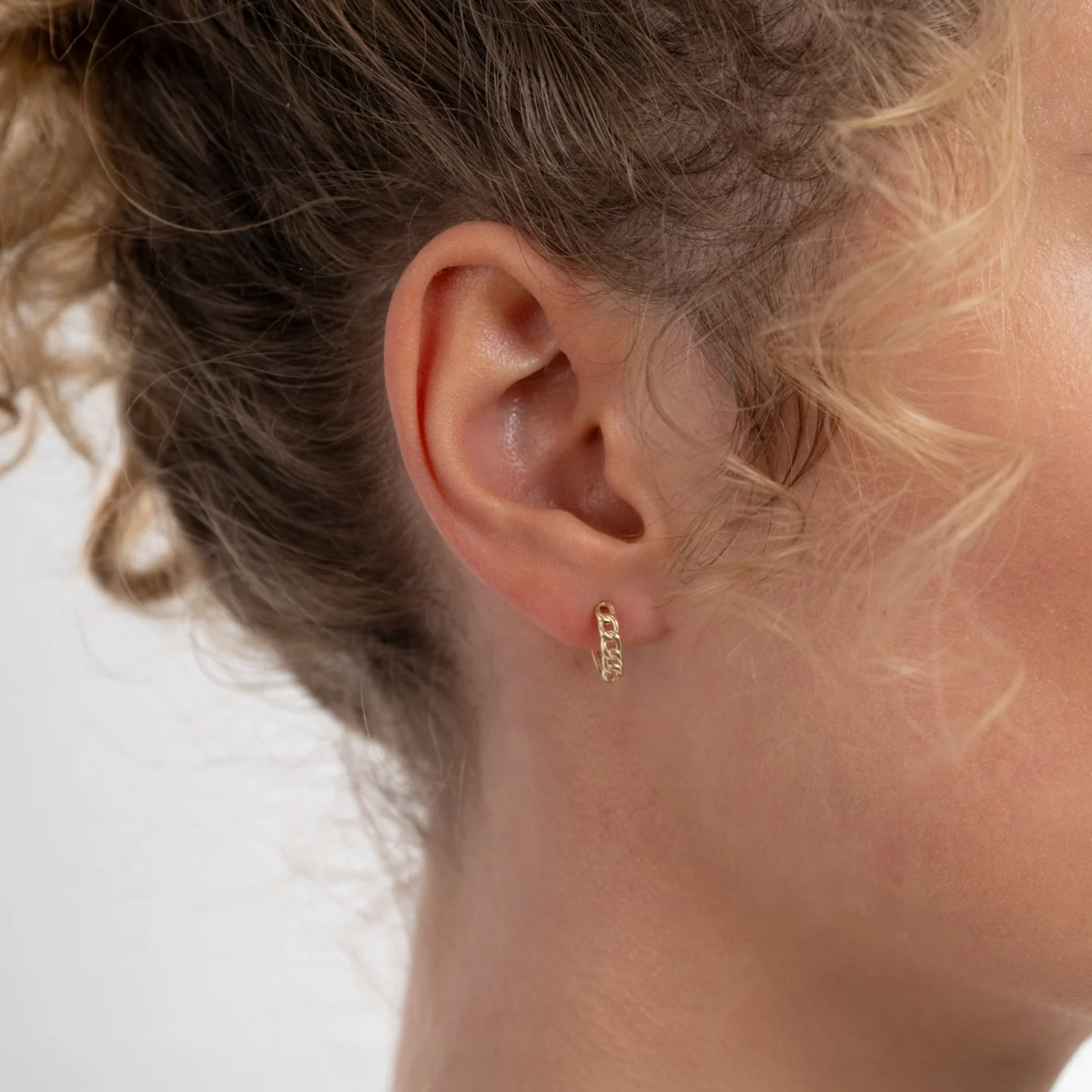 Isabel Bernard Le Marais Règine 14 Carat Golden Hoop Earrings IB360219 - Image 2