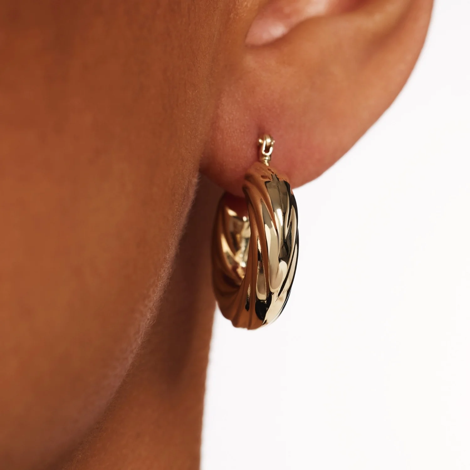Isabel Bernard Rivoli Belle 14 karat gold hoop earrings IB360276 - Image 4
