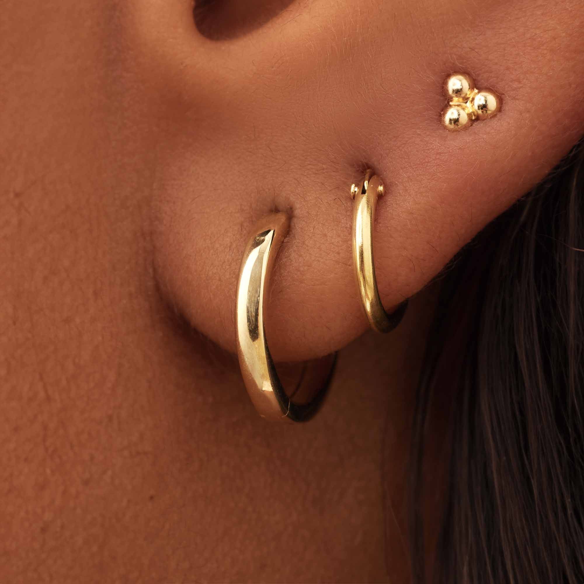 Isabel Bernard Rivoli Claire 14 Carat Golden Ear Studs IB360233 - Image 4
