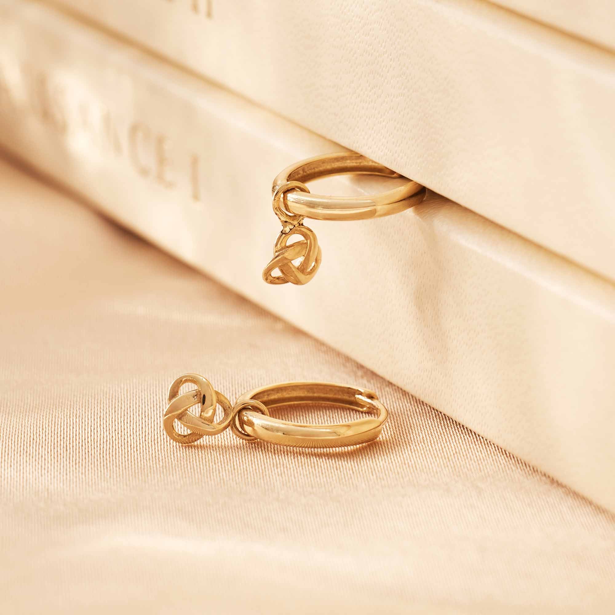 Isabel Bernard Rivoli Méline 14 Carat Golden Hoop Earrings IB360222 - Image 4