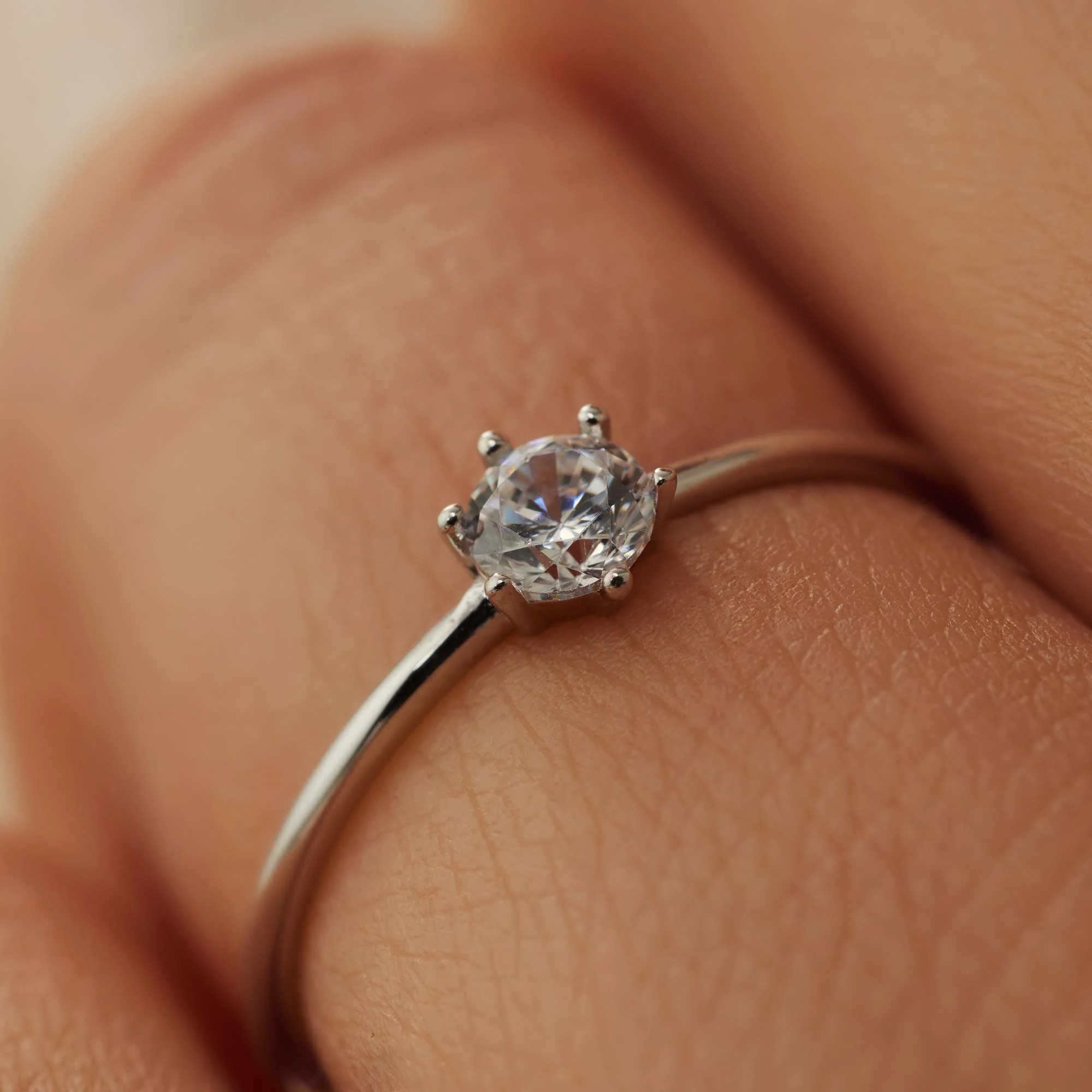 Isabel Bernard Saint Germain Abelle 14 Carat Whitegold Ring IB330024-48 - Image 2