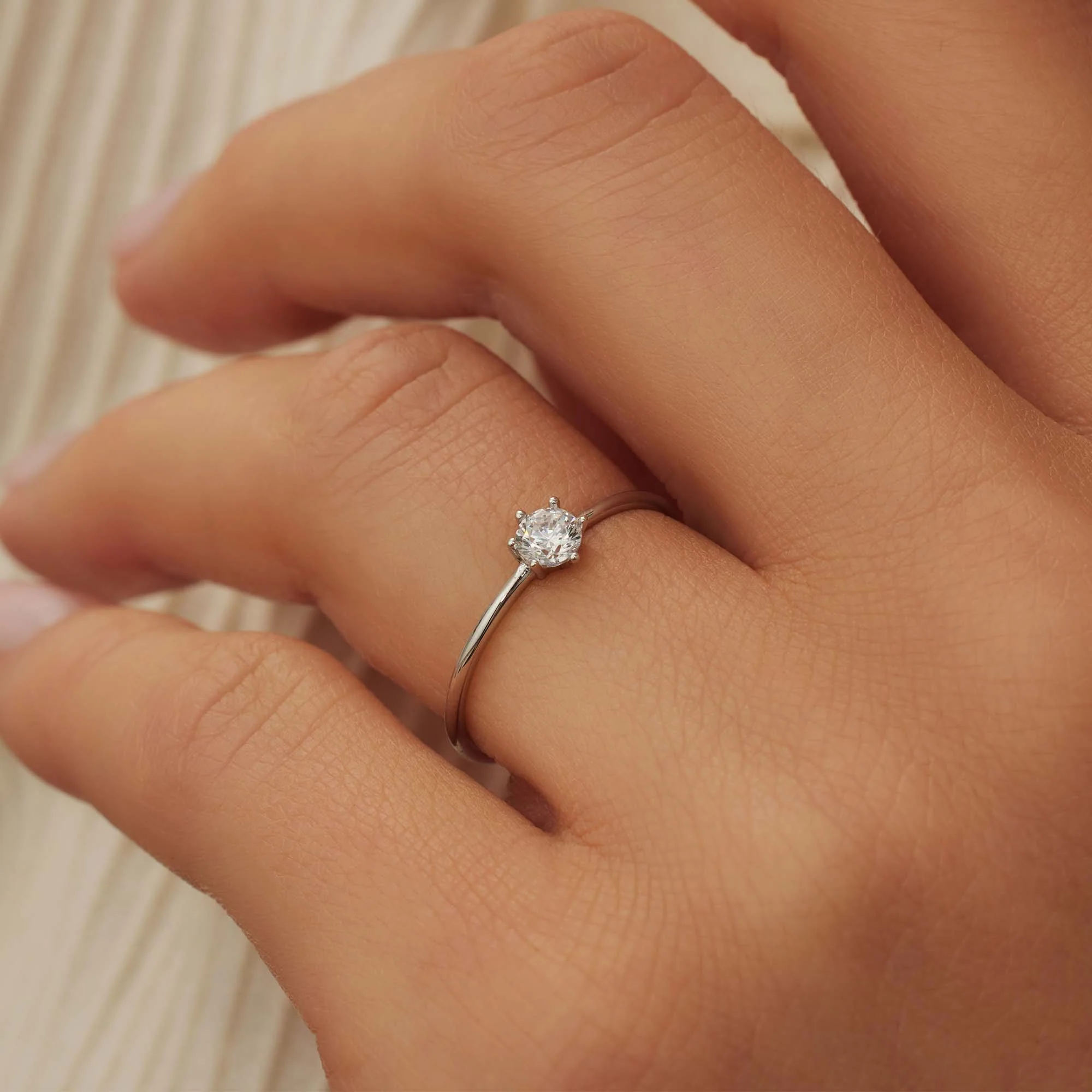 Isabel Bernard Saint Germain Abelle 14 Carat Whitegold Ring IB330024-48 - Image 3