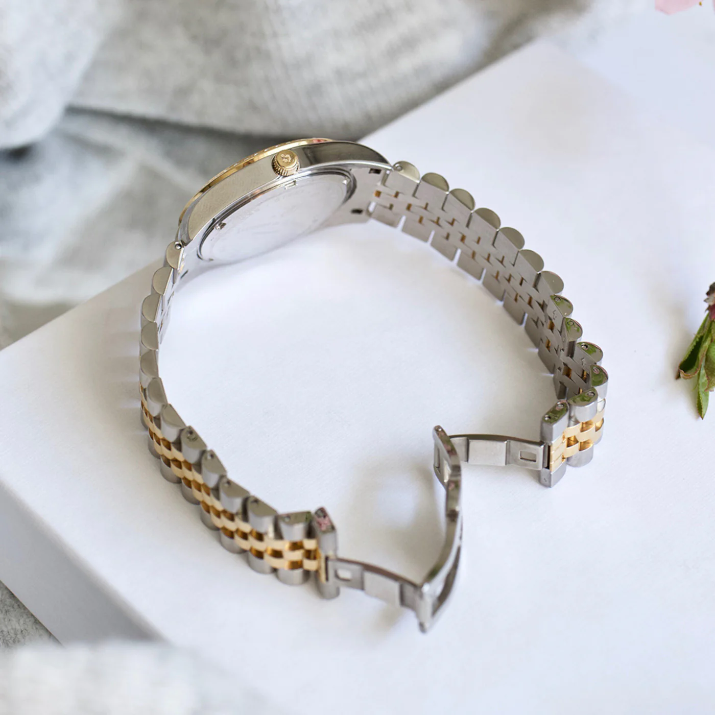 Jacques du Manoir Inspiration Gold Watch NRO.07 - Image 3