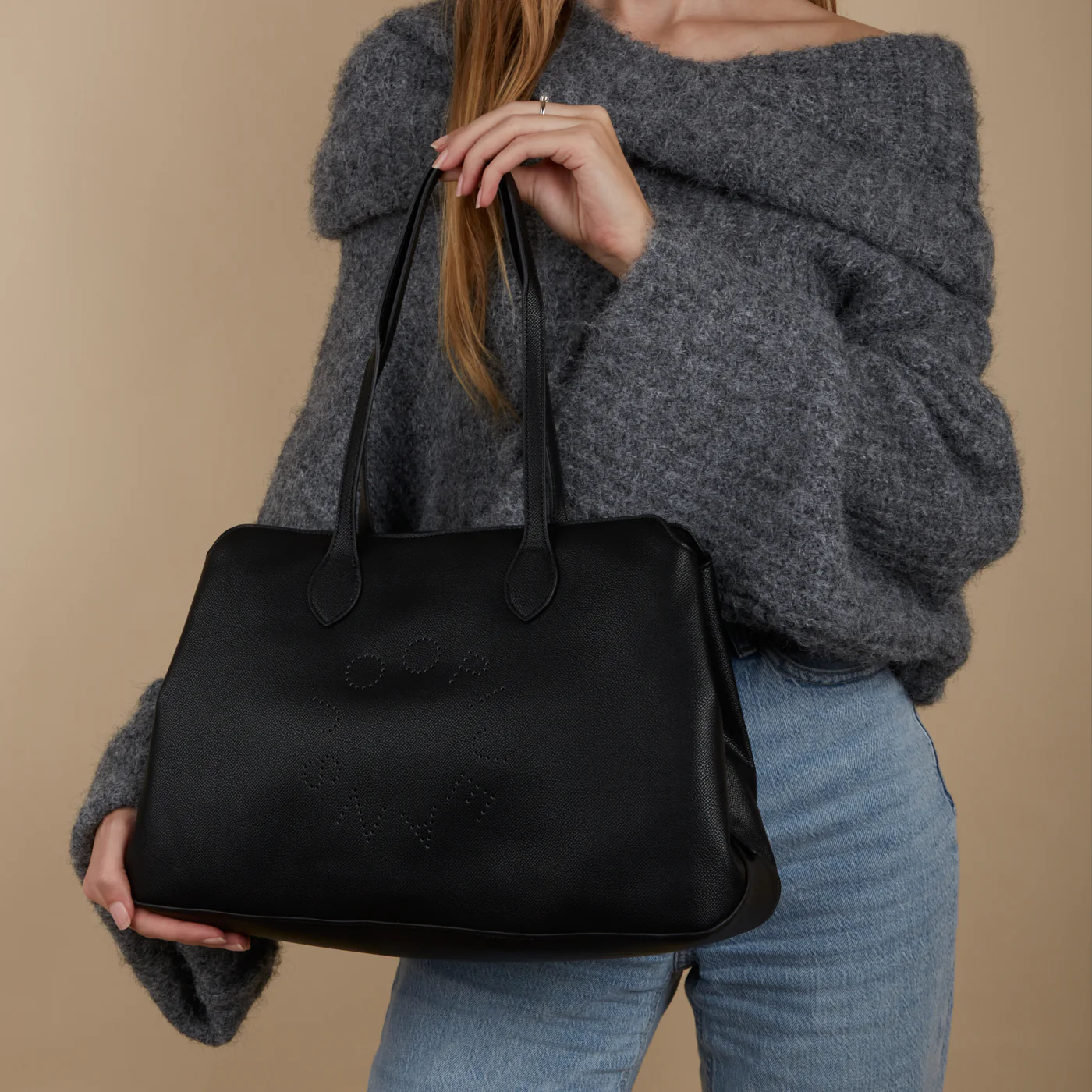 JOOP! Jeans Giro Minou Black Shoulder Bag 4130000549 - Image 2