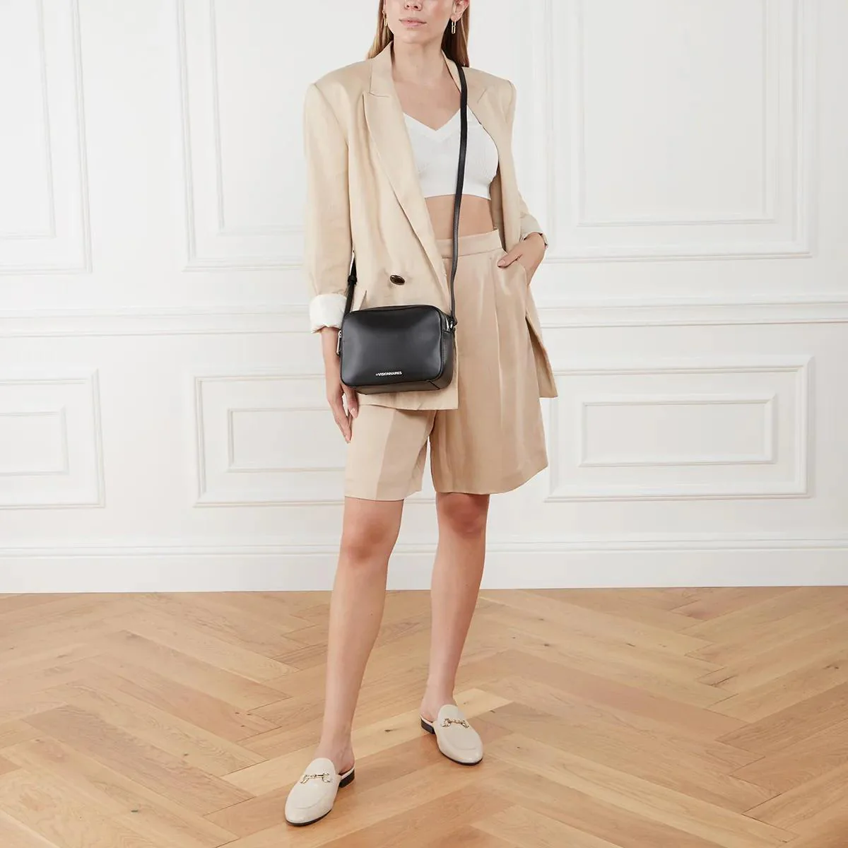 LESVISIONNAIRES Black Crossbody Bag 2001-A0369646 - Image 2