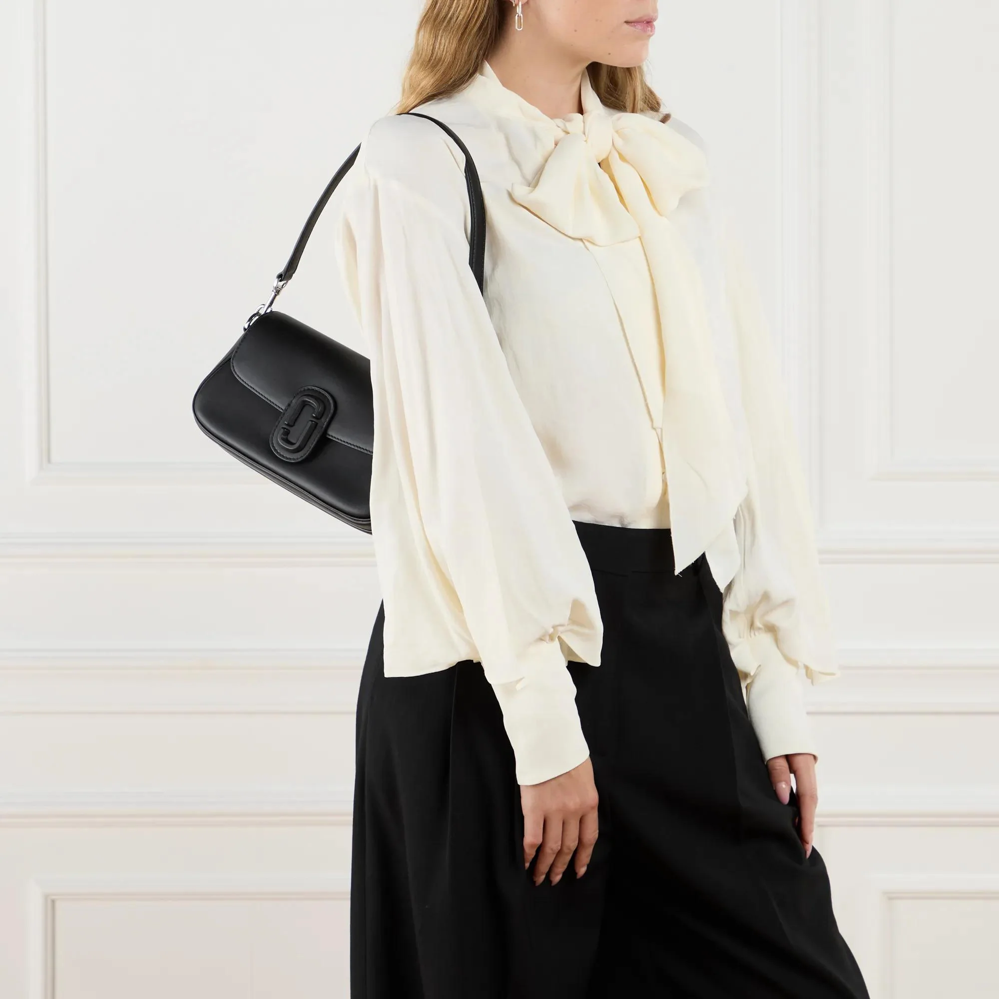 Marc Jacobs The Clover Black Shoulder Bag 2001-A0348873 - Image 3