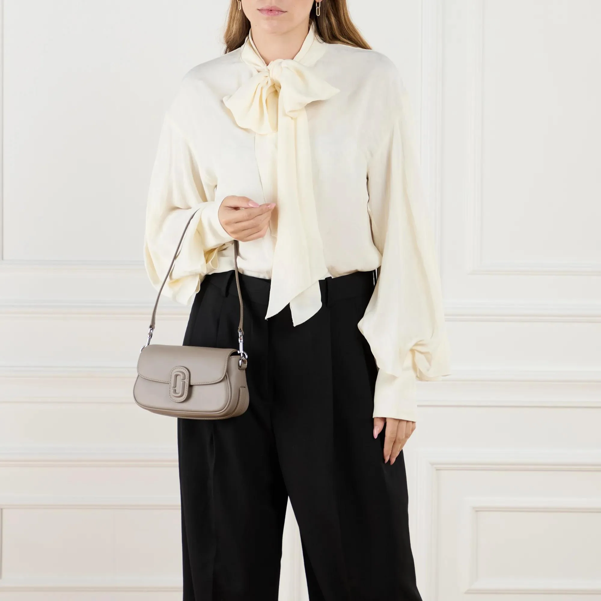Marc Jacobs The Clover Grey Shoulder Bag 2001-A0348874 - Image 2