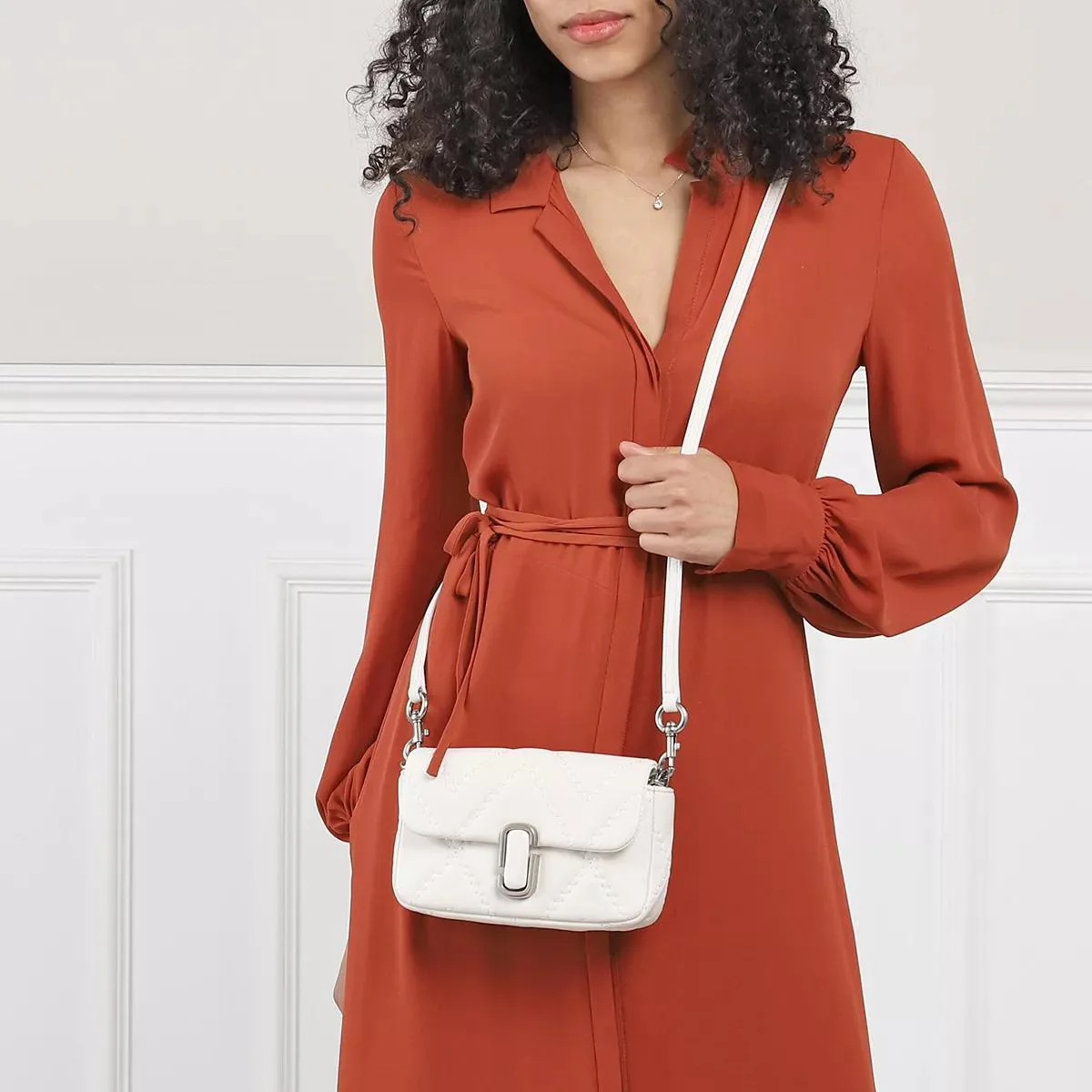 Marc Jacobs The Mini Bag White Crossbody Bag 2001-A0217525 - Image 2