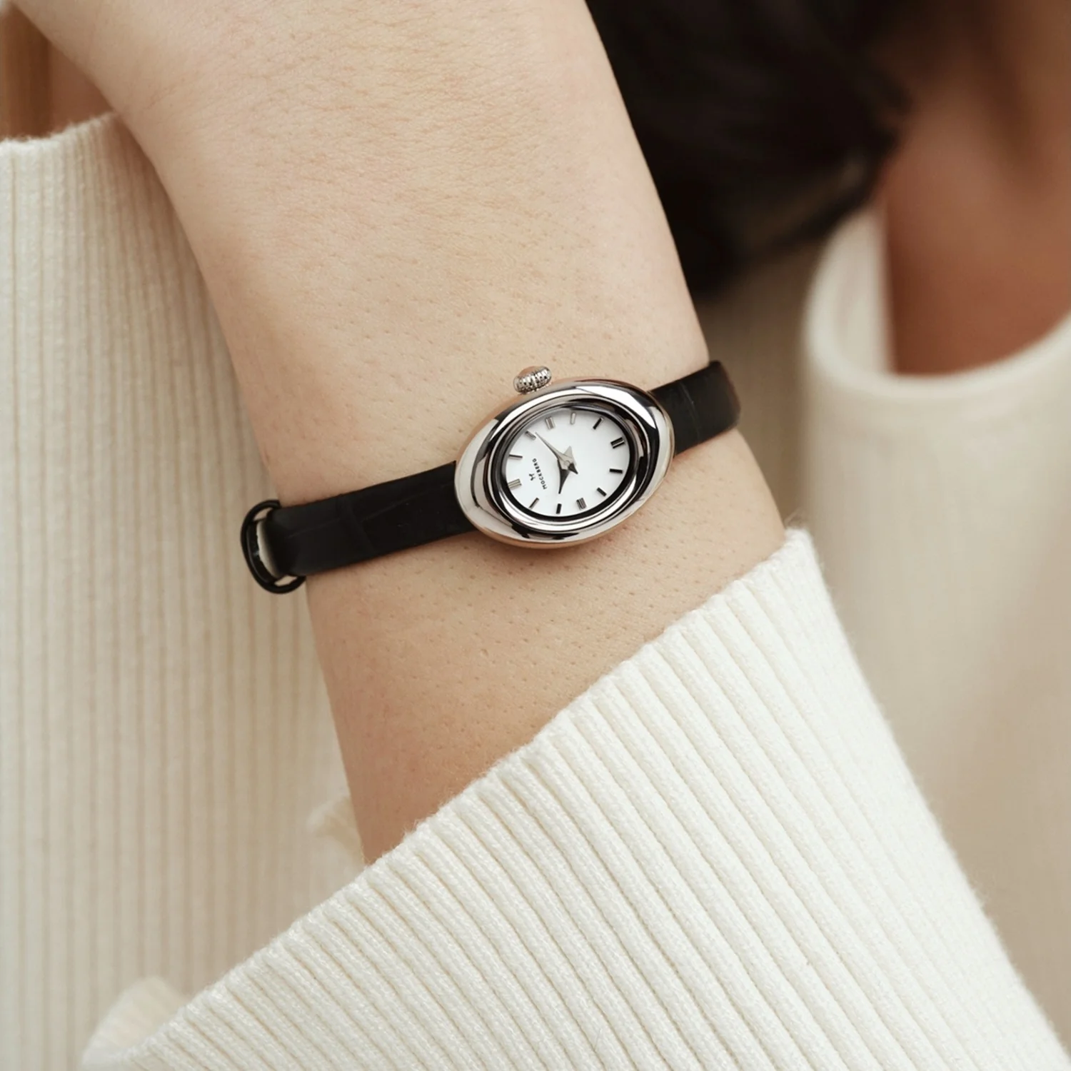 Mockberg Belle Oval Petite Leather Women's Watch MB1413 - Image 5