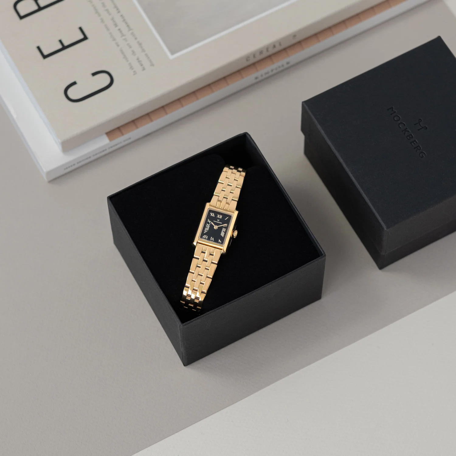 Mockberg Timeless Gold-coloured Noir Watch MO243 - Image 4