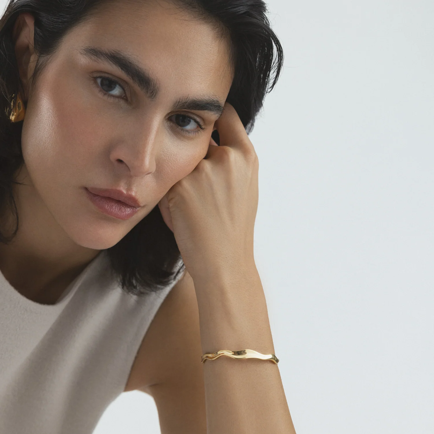Mockberg Wavy Bolded Cuff Bracelet MB0173 - Image 2