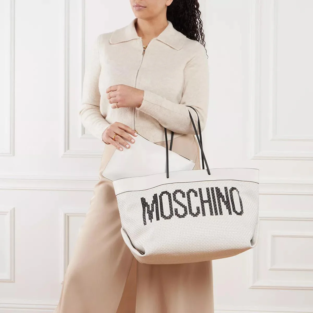 Moschino Black Shopper 2001-A0222260 - Image 2