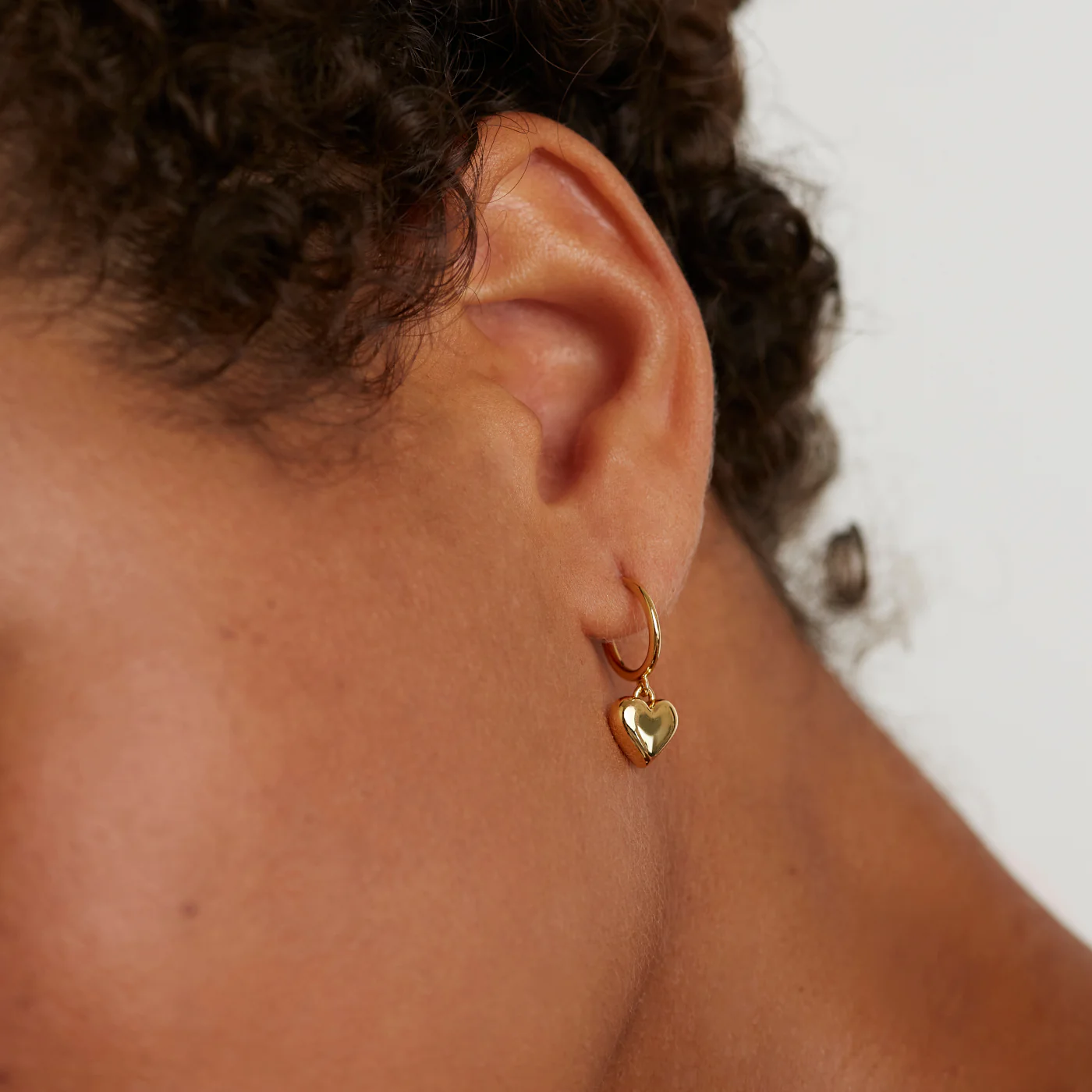 P D Paola Engrave Me 18 karat gold plated Ear Charms AR01-364-U - Image 2