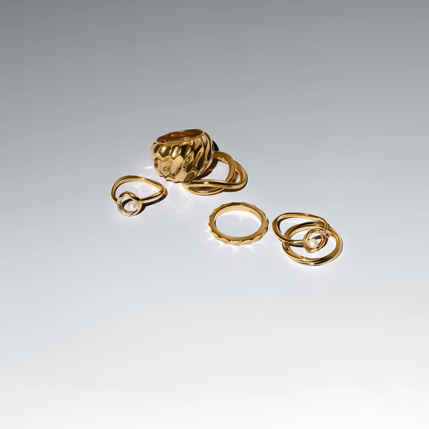 Pandora Essence Gold Plated Organically Shaped Pavé Circle & Treated Freshwater Cultured Pearl Ring 163831C01-52 - Image 4