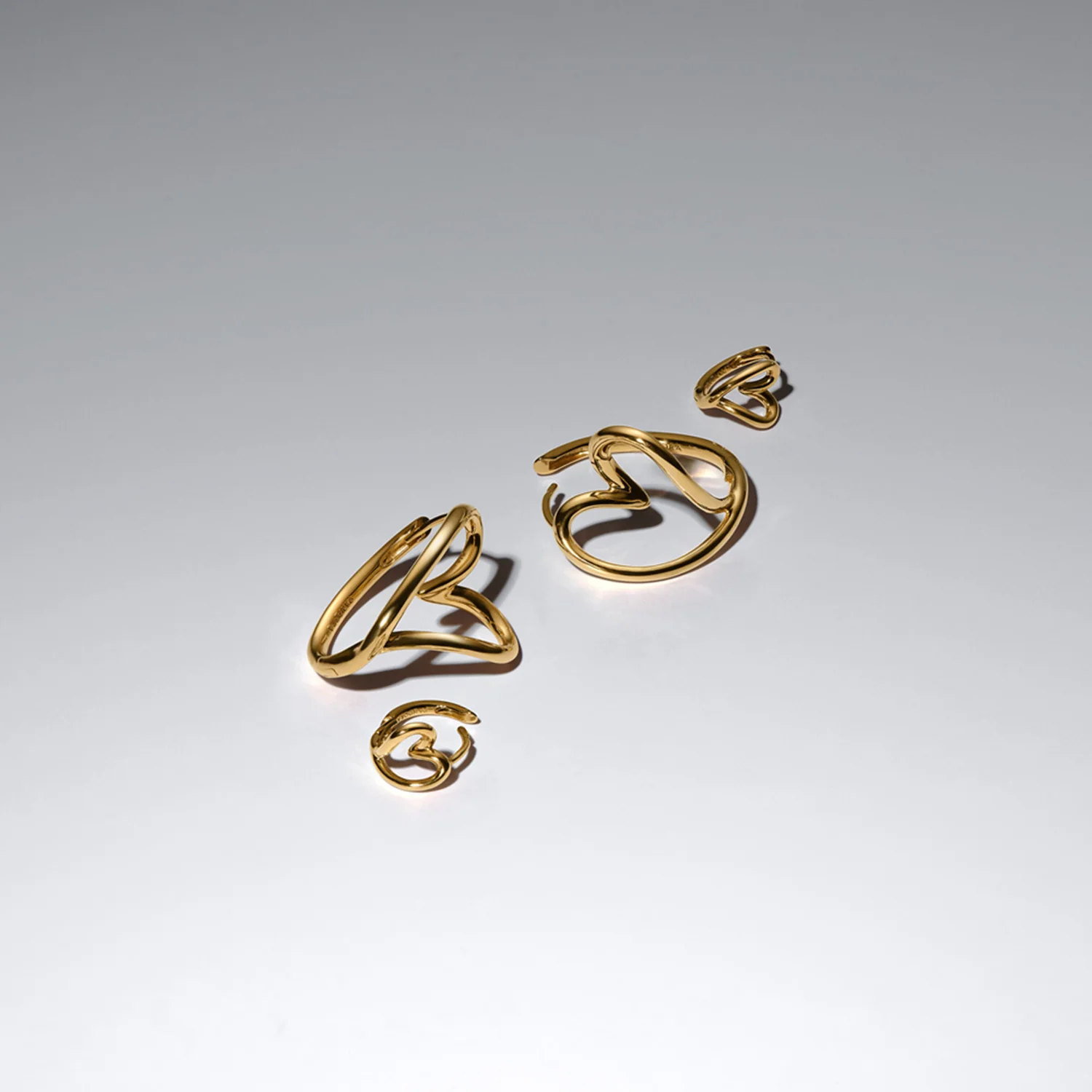 Pandora Essence Gold Plated Organically Shaped Small Heart Earrings 264359C00 - Image 3