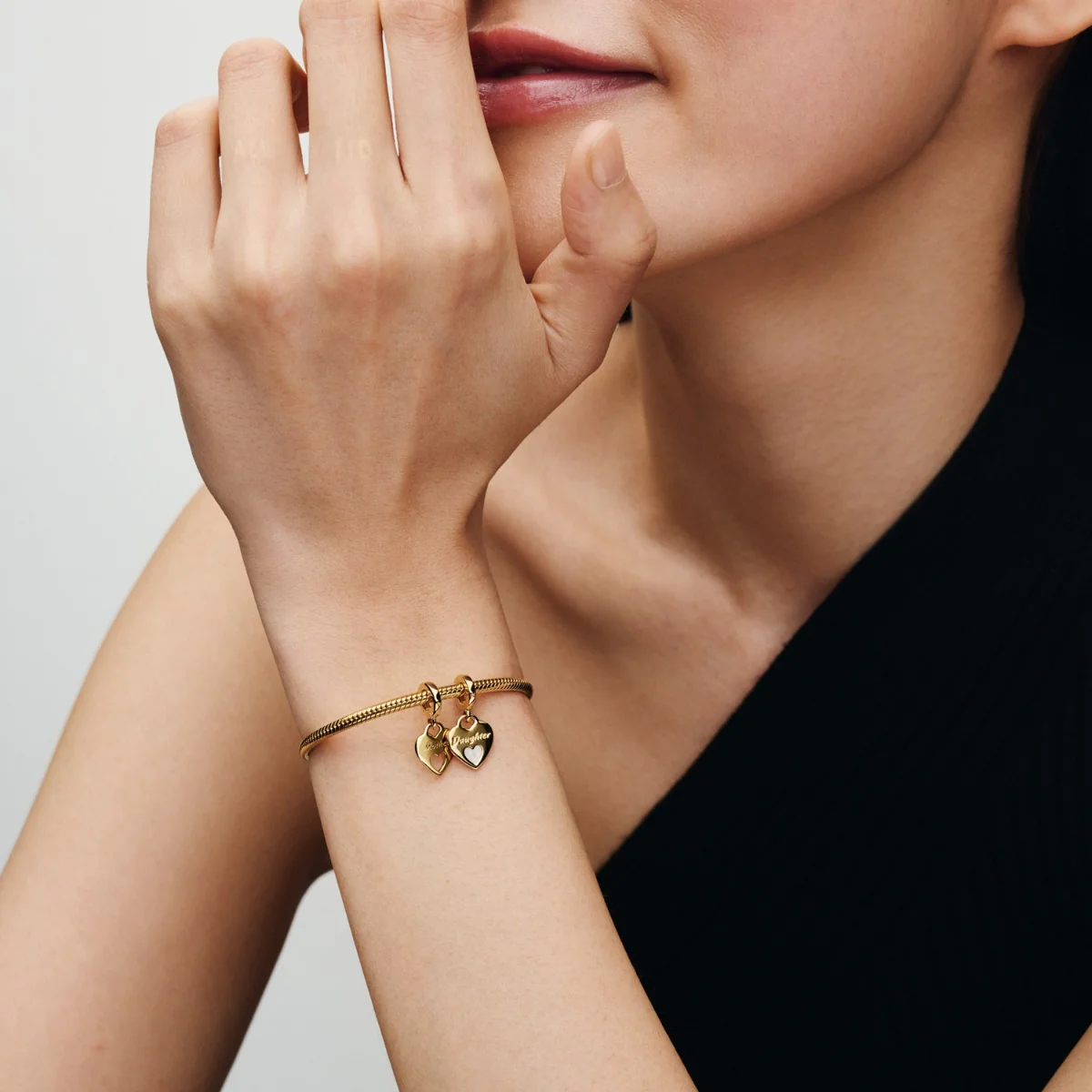 Pandora Moments 14 Karat Gold Plated Mother & Daughter Charms 769187C01 - Image 3