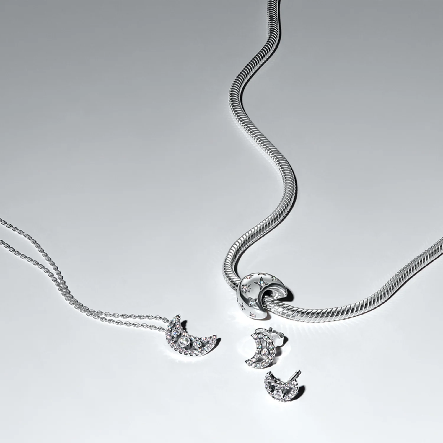 Pandora Moments 925 Sterling Silver Crescent Moon Pendant Necklace 394259C01-50 - Image 2