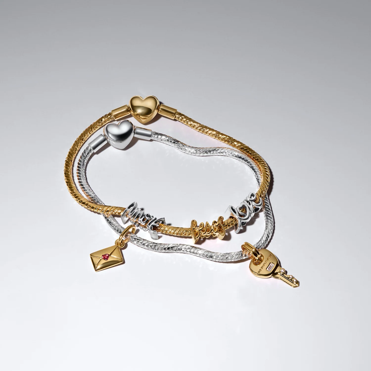 Pandora Moments Gold Plated Charm With Text Besos 764422C00 - Image 3