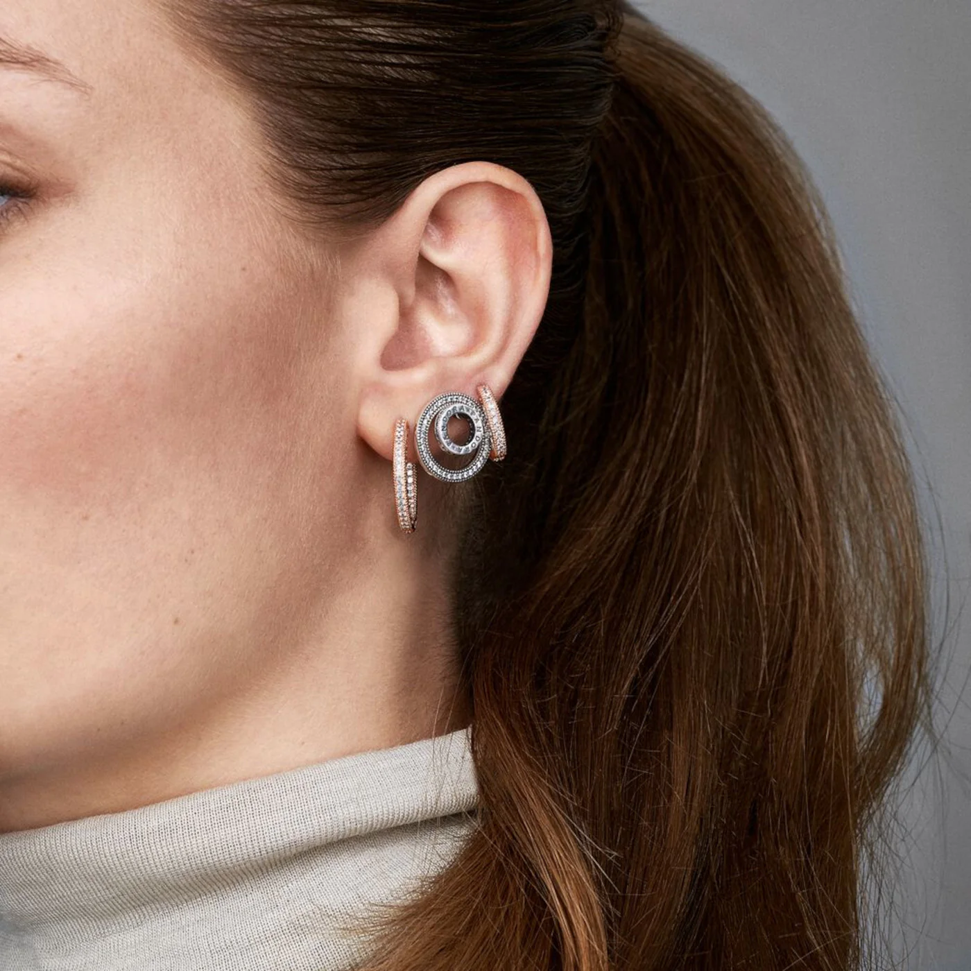 Pandora Signature Pavé Heart Hoop Earrings with 14 Carat RoseGold Plating 286317C01 - Image 4