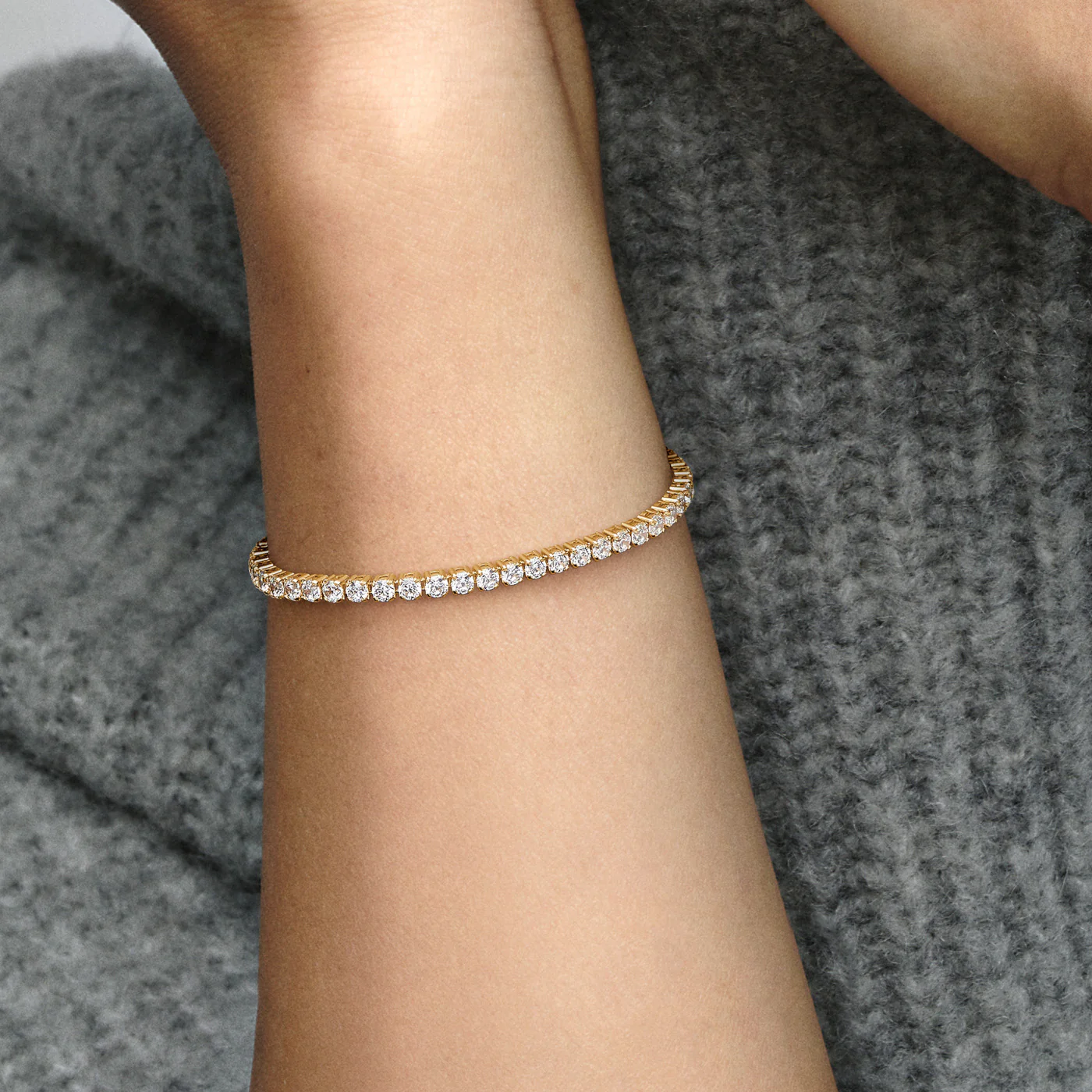 Pandora Timeless Bracelet 561469C01-20with14 Carat Gold Plating - Image 3