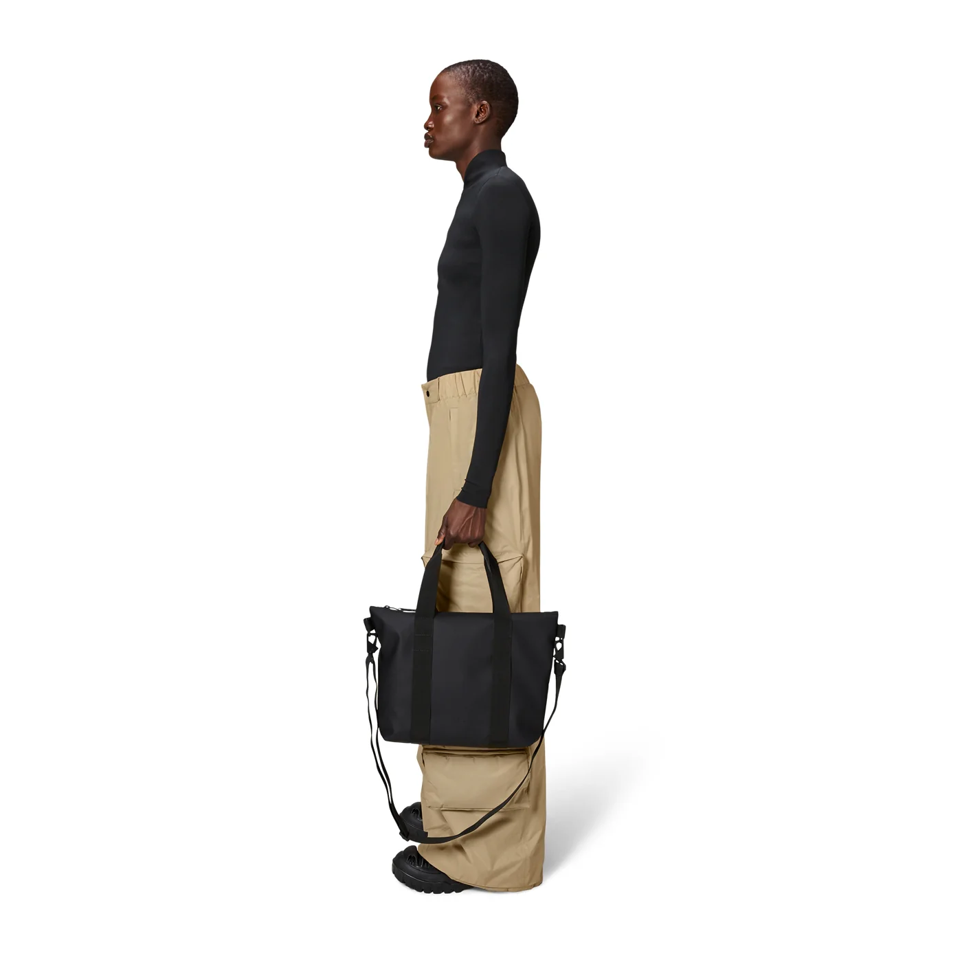 Rains Micro Black Shopper R14180-01 - Image 3