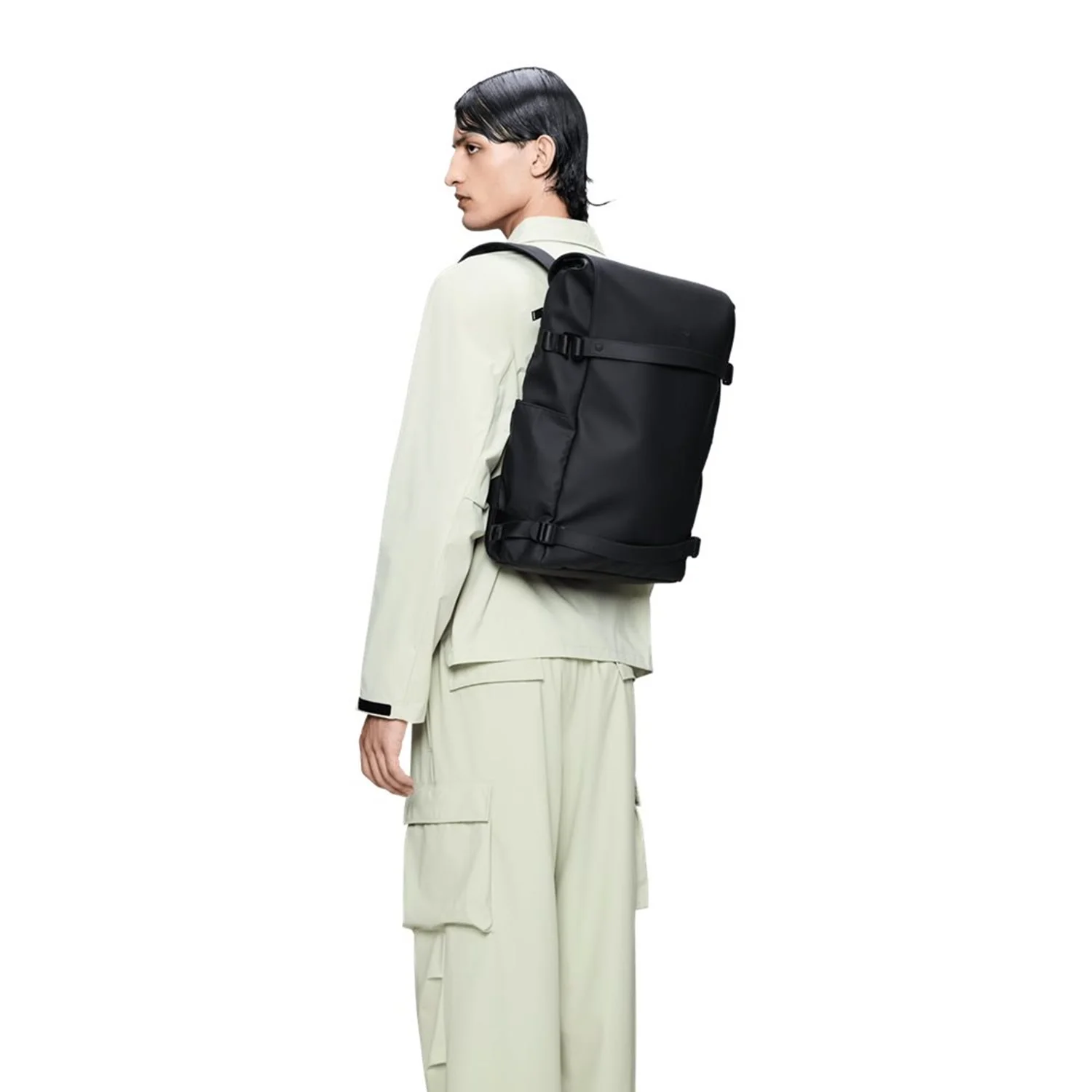 Rains OTG Black Backpack R15690-01 - Image 2