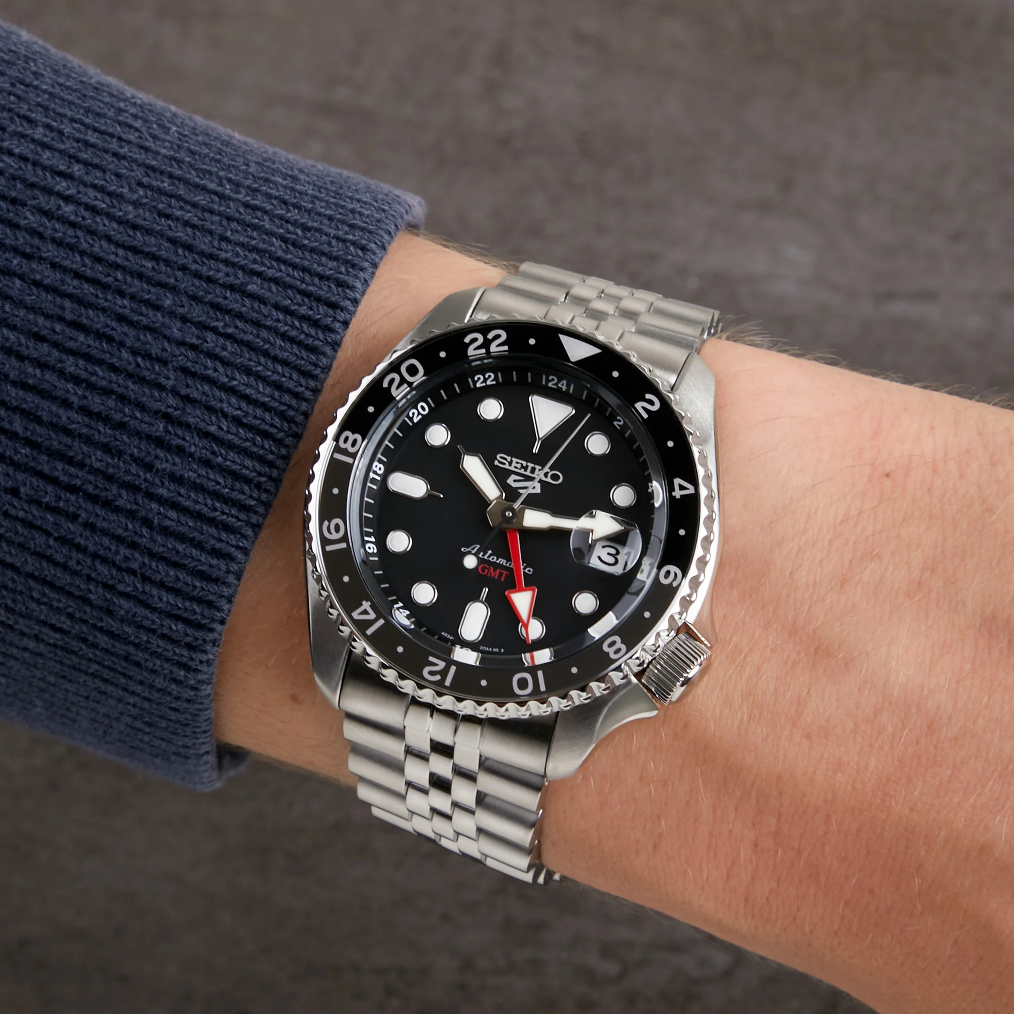Seiko 5 Sports Men's Watch SSK001K1 - Image 2
