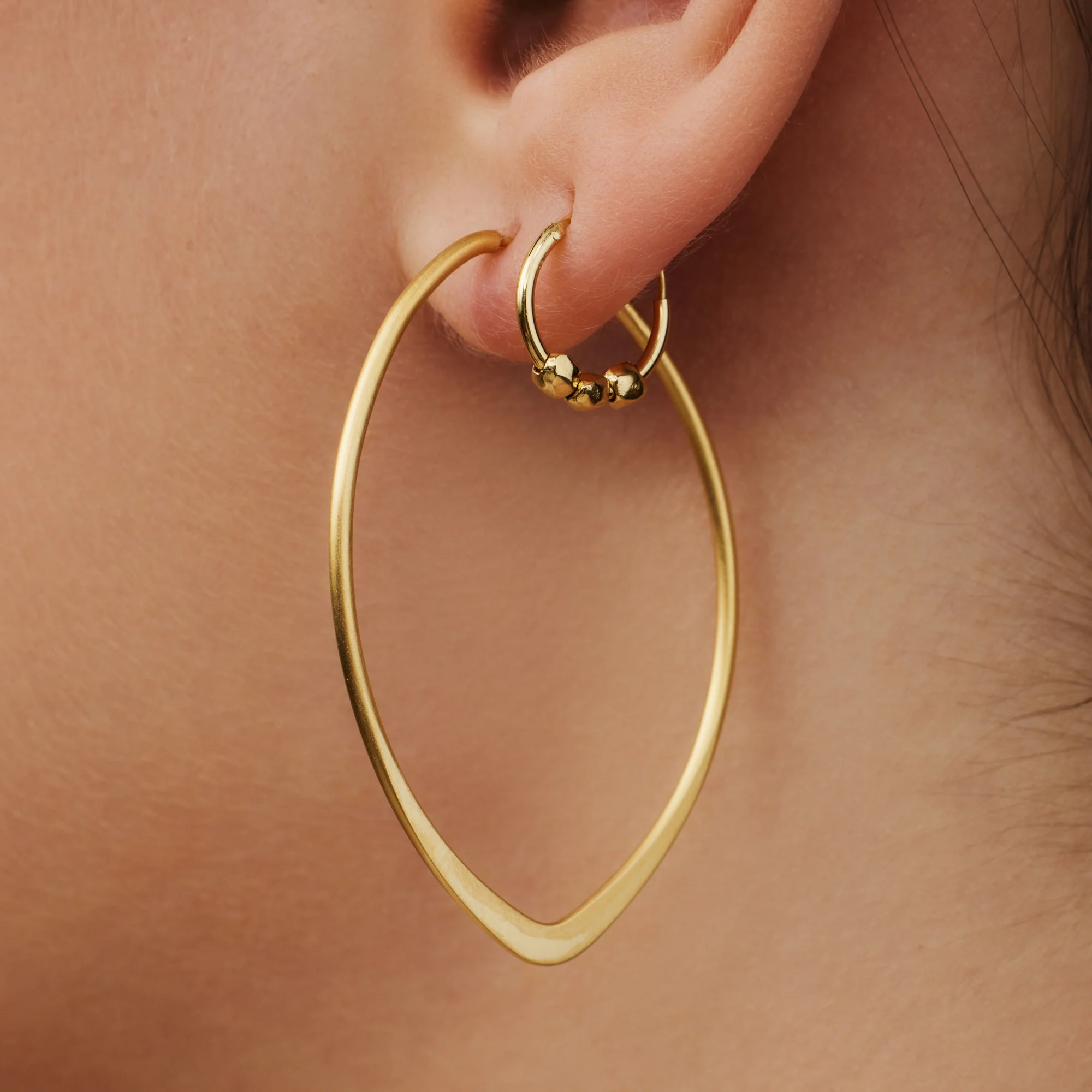 Violet Hamden Sisterhood Feminine 925 sterling Silver Gold-coloured Hoop Earrings VH360027 - Image 3