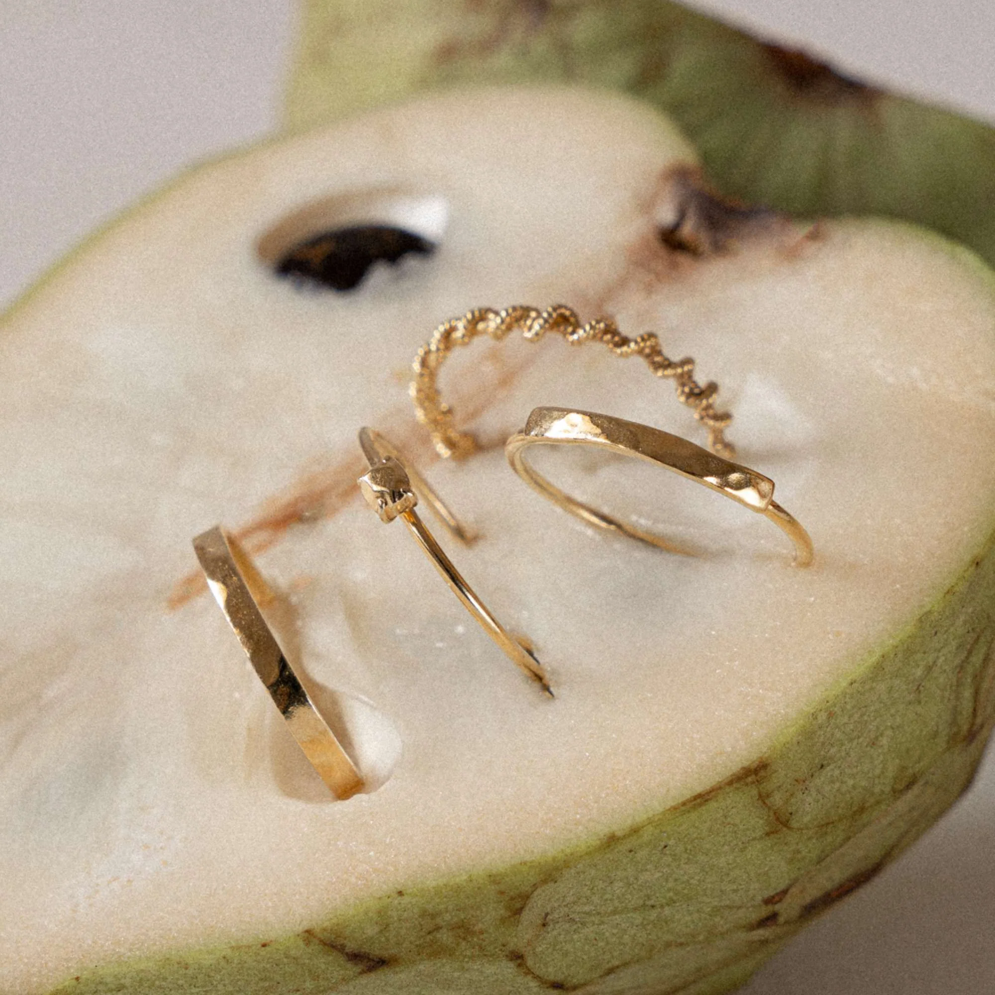 Violet Hamden Sisterhood Stone 925 Sterling Zilveren Goudkleurige Ring VH13027G-50 (Maat: 50) - Image 7